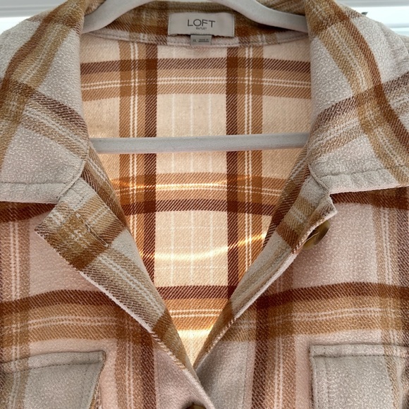 Loft Button Up - Picture 2 of 4